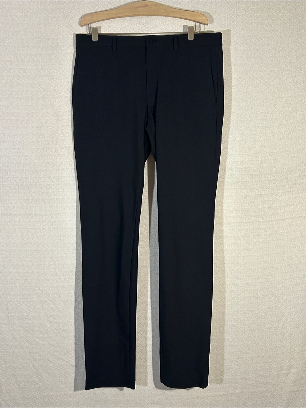 Theory Men's Black Dress Pants - Sleek Straight Leg